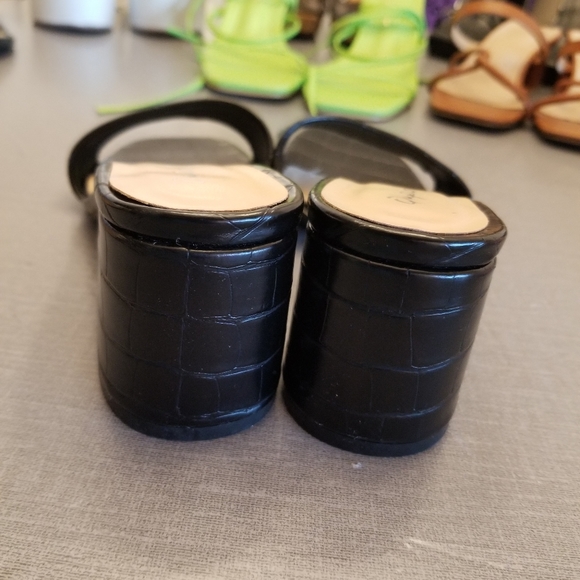 Black Sandals - Picture 3 of 5